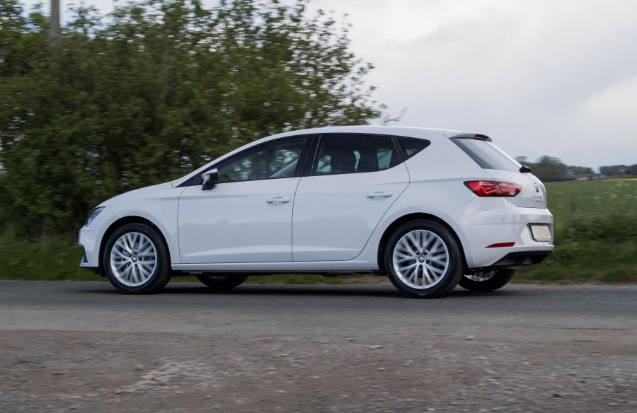  Seat Leon 2017 года  (UK) (фото 4 из 31)